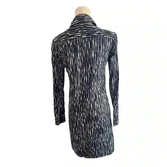 Michael Kors Made In Italy Women's Size 0 Dress Button Front Long Sleeve Pockets - Picture 2 of 3